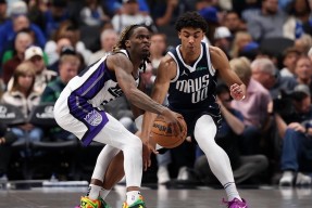 九游体育 - 德罗巴新星绝杀表现惊艳，独行侠未来可期！