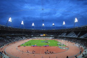 九游游戏平台官网 -穆古鲁扎在DWG比赛中夺冠，大比分获胜引发热议！引发球迷热议